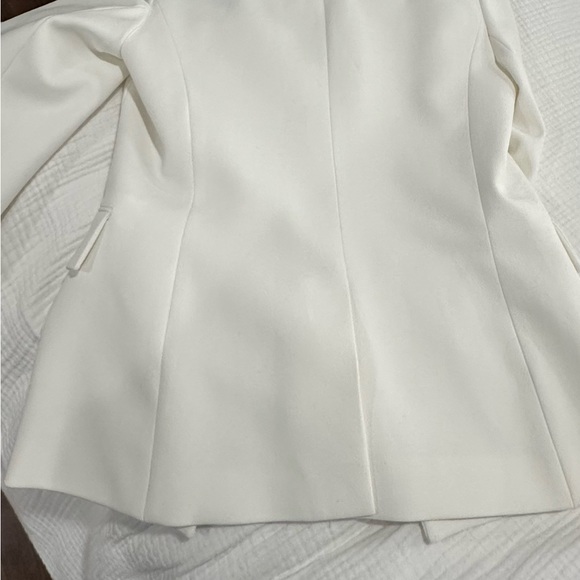 Veronica Beard Dickey blazer white with black collar. Never been worn - Picture 7 of 7